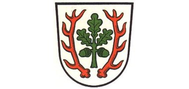 Jügesmeimer Wappen als weißes Schild mit rotem Hirschgeweih und grünem Eichenblatt mit Eicheln.