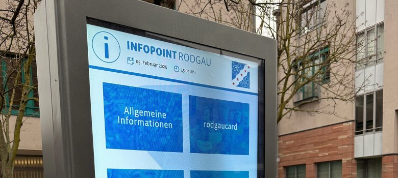 Infopoint am Rathaus Digitaler Infopoint-Rodgau am Rathaus mit allgemeine Informationen, Informationen zur Rodgaucard, Großprojekten, zum Stadtplan, Stellenausschreibungen und Social Media.